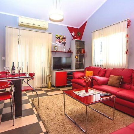 Apartments Saric Pula Bagian luar foto