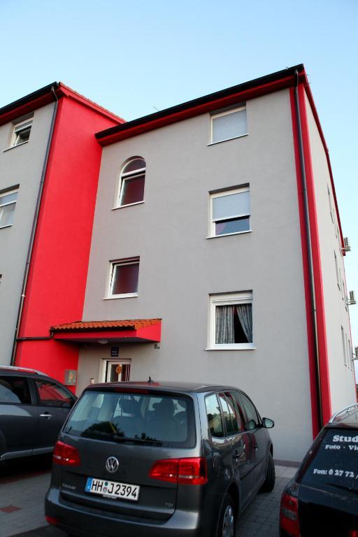Apartments Saric Pula Bagian luar foto
