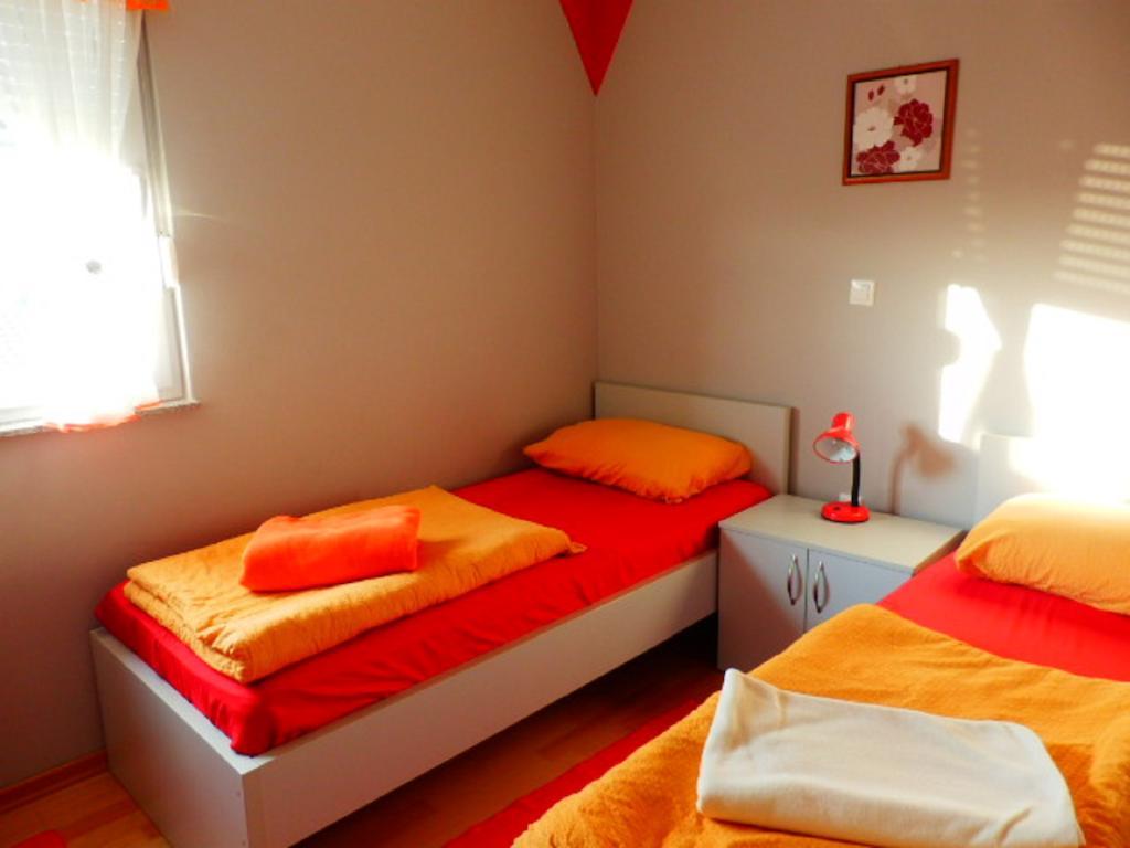 Apartments Saric Pula Bagian luar foto