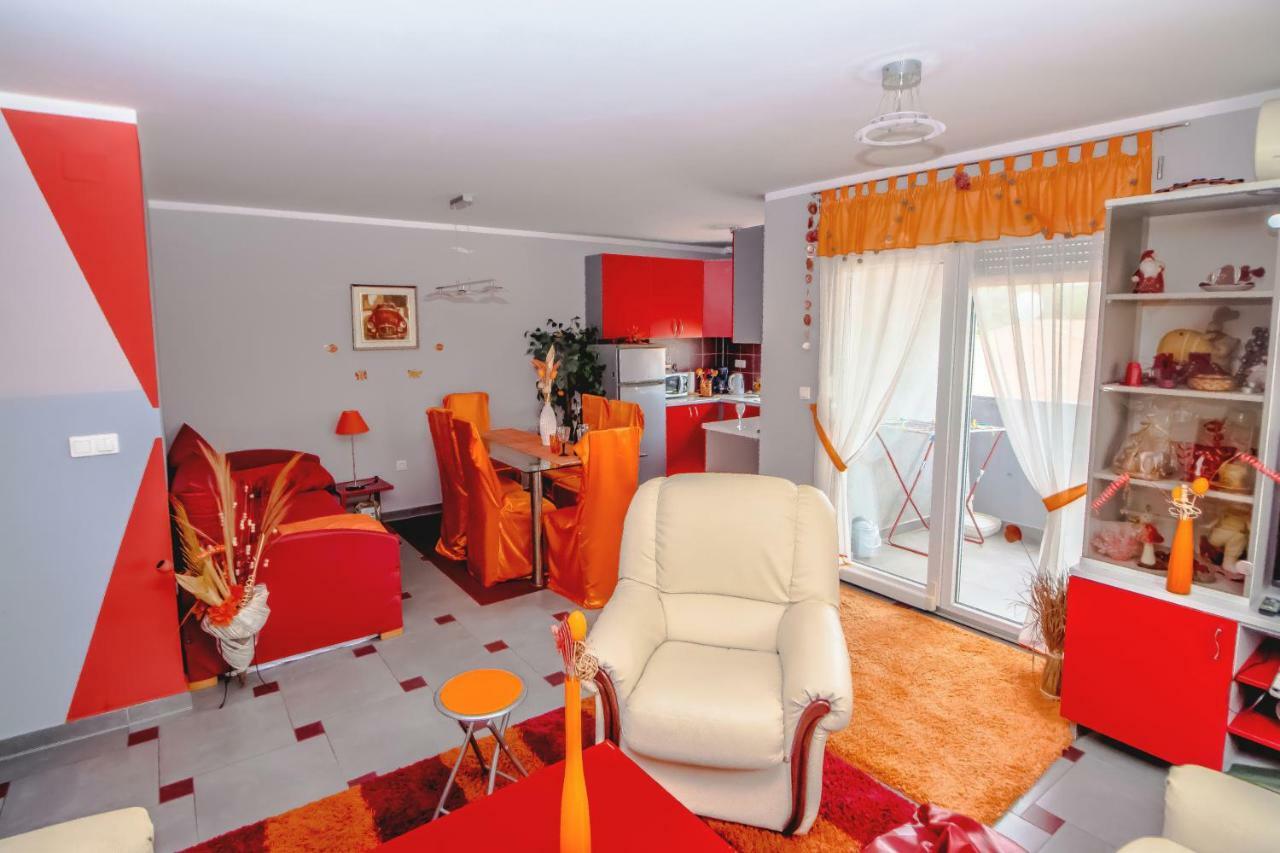 Apartments Saric Pula Bagian luar foto